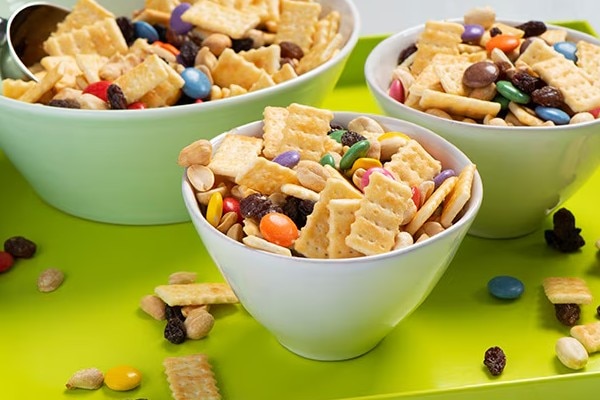 sweet and salty snack mix