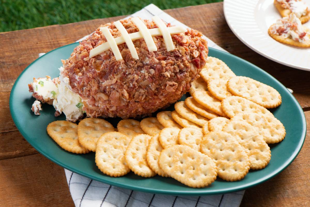 Bacon-Jalapeno Cheesy Football